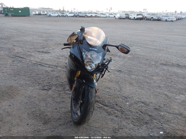 Suzuki GSX-R750 2025 JS1GR7MA6S7100480 Image 5