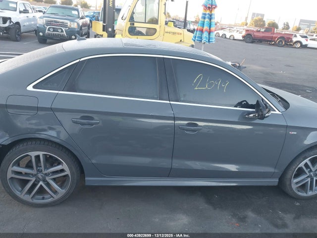 WAUGUGFF1J1019401 Audi A3 2.0t Premium/2.0t Tech Premium