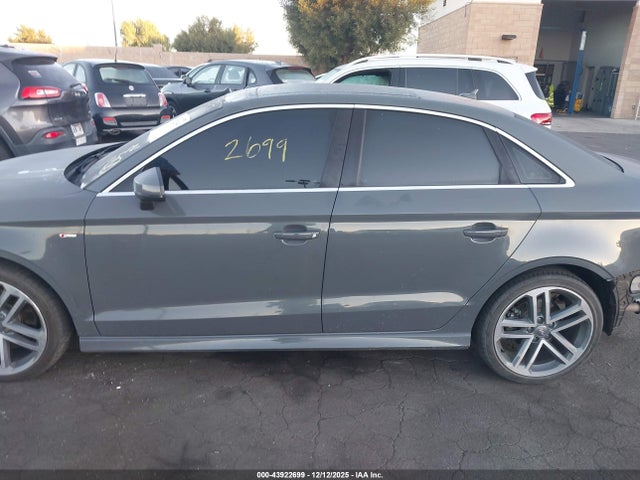 WAUGUGFF1J1019401 Audi A3 2.0t Premium/2.0t Tech Premium