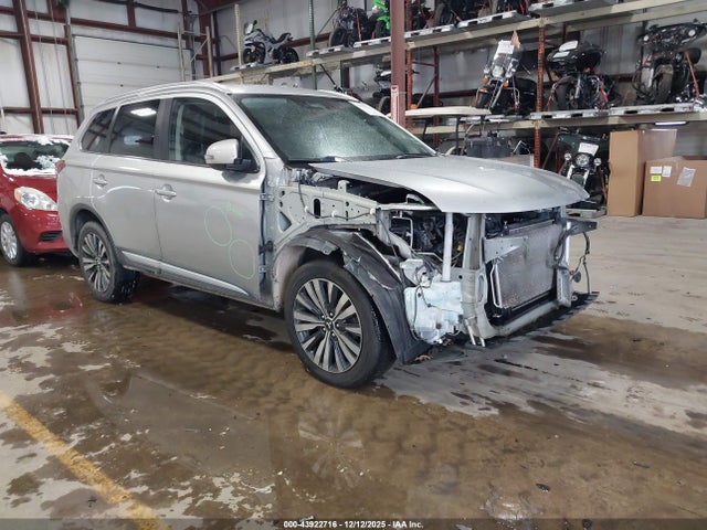 2020 MITSUBISHI OUTLANDER JA4AZ3A39LZ029060 Photo 0