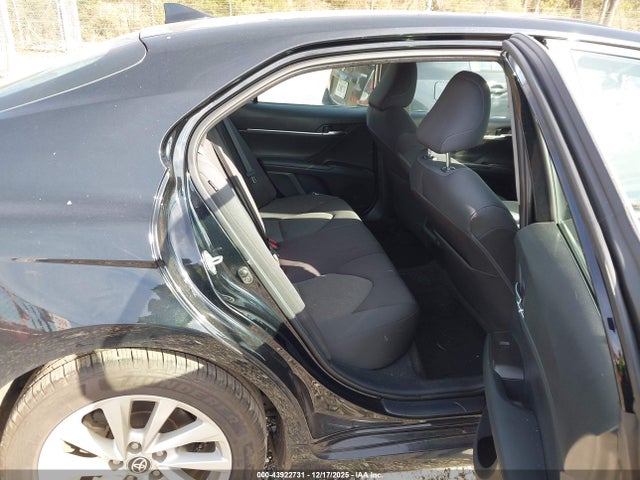 4T1C11AK6MU593695 Toyota CAMRY LE