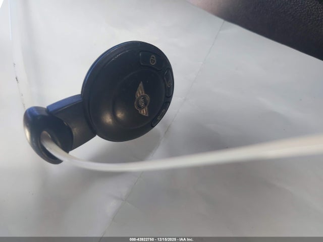 2009 MINI COOPER WMWMR33509TU96300 Photo 10