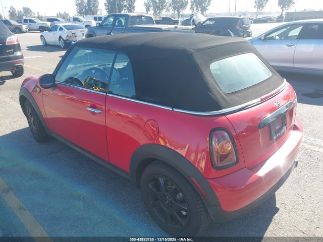 2009 MINI COOPER WMWMR33509TU96300 Photo 2