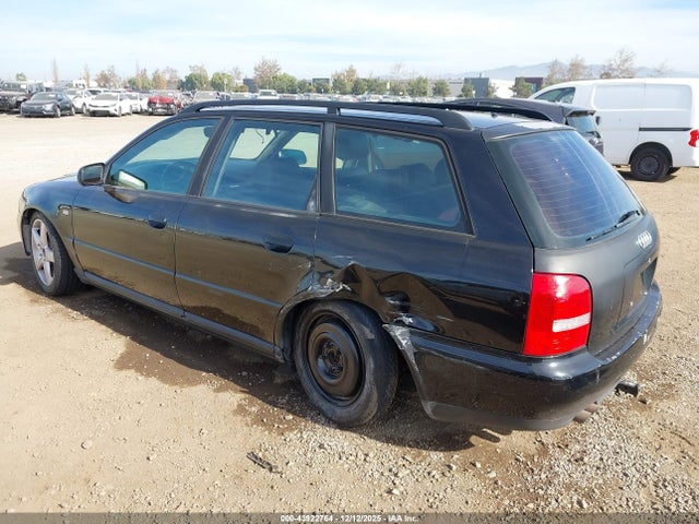 2000 AUDI A4 WAUKC68D6YA149560 Photo 2