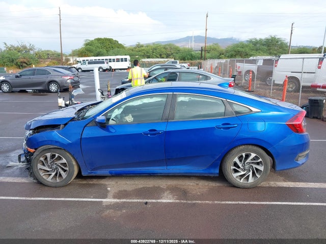 Honda CIVIC EX 2018 2HGFC2F77JH572618 Image 15
