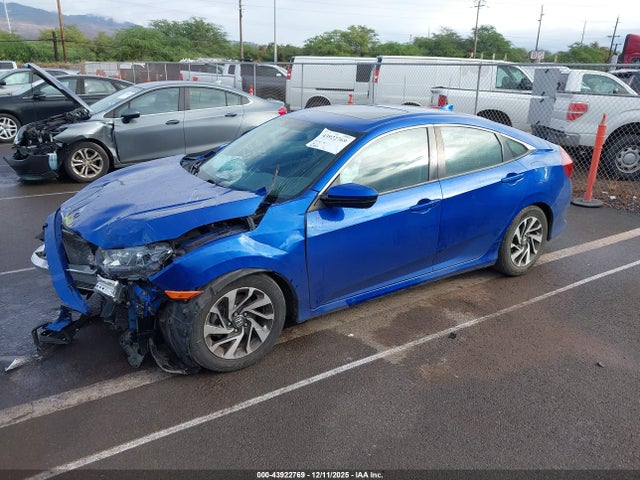 Honda CIVIC EX 2018 2HGFC2F77JH572618 Image 2