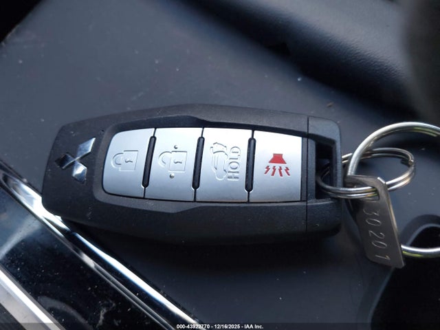 2022 MITSUBISHI OUTLANDER JA4J4UA81NZ032506 Photo 10