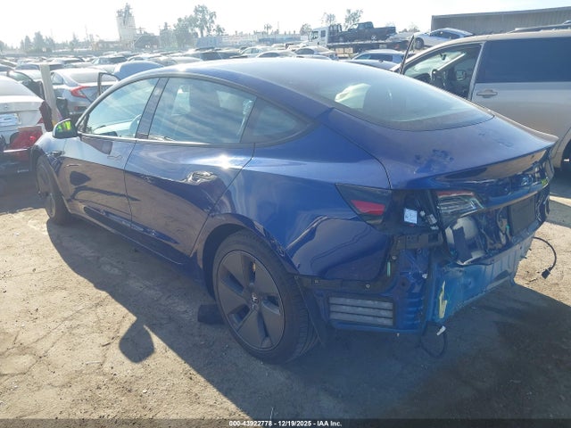 2021 TESLA MODEL 3 5YJ3E1EB0MF939025 Photo 2