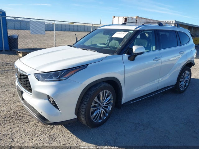 5TDFZRBH6NS253562 Toyota Highlander Platinum