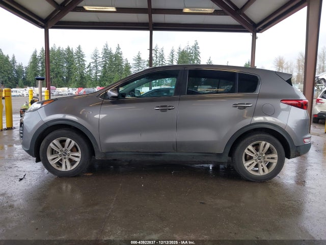 KNDPMCAC6H7277896 KIA Sportage Lx