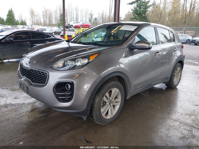 KNDPMCAC6H7277896 KIA Sportage Lx