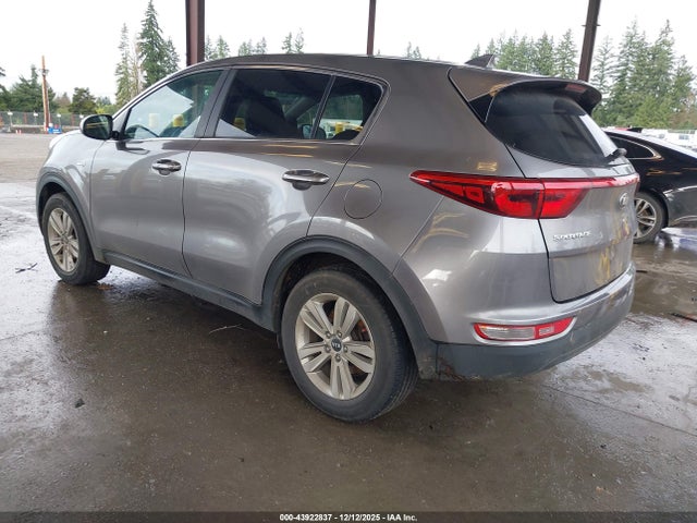 KNDPMCAC6H7277896 KIA Sportage Lx