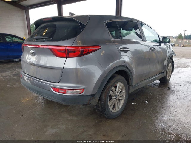 KNDPMCAC6H7277896 KIA Sportage Lx