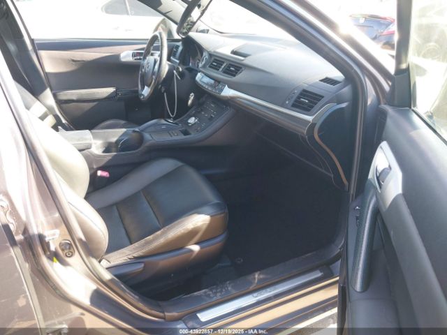 2012 LEXUS CT 200H JTHKD5BH9C2110582 Photo 4