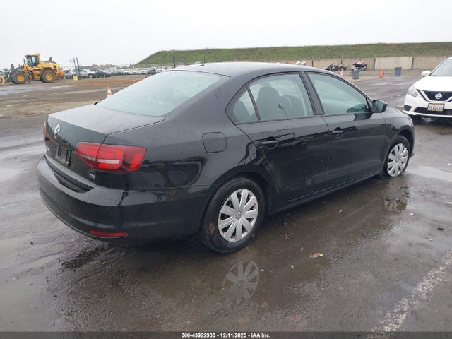 3VW267AJ8GM217758 Volkswagen Jetta 1.4t S