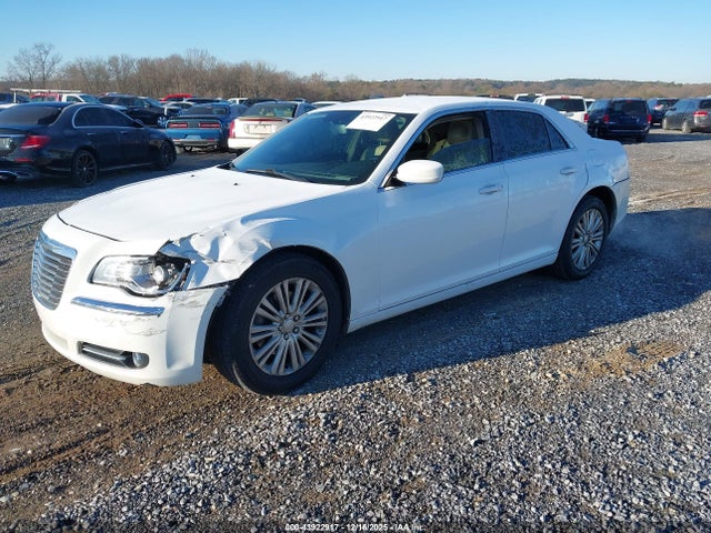 Продажа на аукционе авто 2013 Chrysler 300 Motown, vin: 2C3CCARG4DH556666, номер лота: 43922917