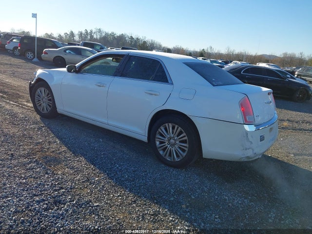 Продажа на аукционе авто 2013 Chrysler 300 Motown, vin: 2C3CCARG4DH556666, номер лота: 43922917