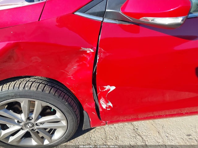 KMHD35LH0GU258279 Hyundai ELANTRA GT