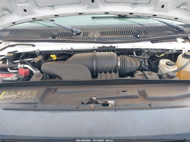 Ford E-350 Cutaway 2016 1FDWE3FL9GDC15728 Image 9