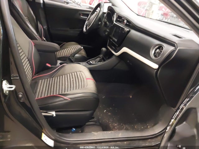 JTNKARJE1JJ562811 Toyota COROLLA IM