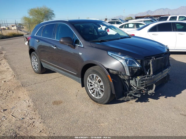 2017 CADILLAC XT5 1GYKNBRSXHZ111246 Photo 0