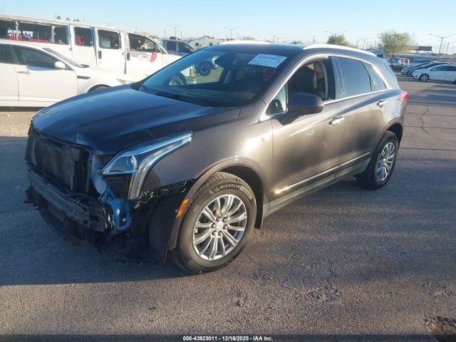 2017 CADILLAC XT5 1GYKNBRSXHZ111246 Photo 1