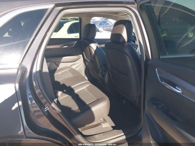2017 CADILLAC XT5 1GYKNBRSXHZ111246 Photo 7
