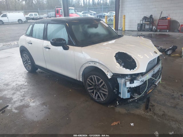 2026 MINI HARDTOP WMW43GD01T2X63906 Photo 0