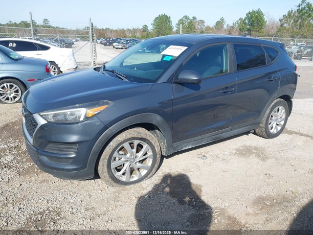 KM8J23A40KU001576 Hyundai TUCSON SE