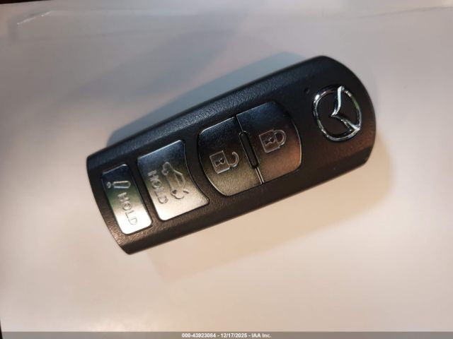 2019 MAZDA MAZDA6 JM1GL1VM5K1505925 Photo 10