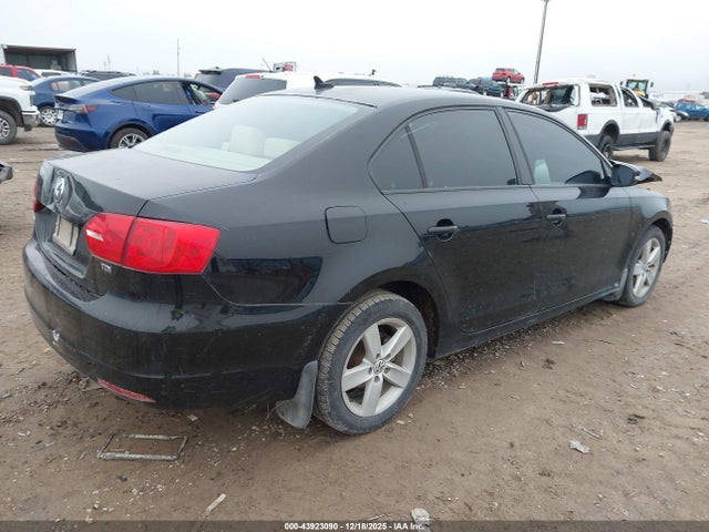 Продажа на аукционе авто 2011 Volkswagen Jetta 2.0l Tdi, vin: 3VWLL7AJ6BM101299, номер лота: 43923090