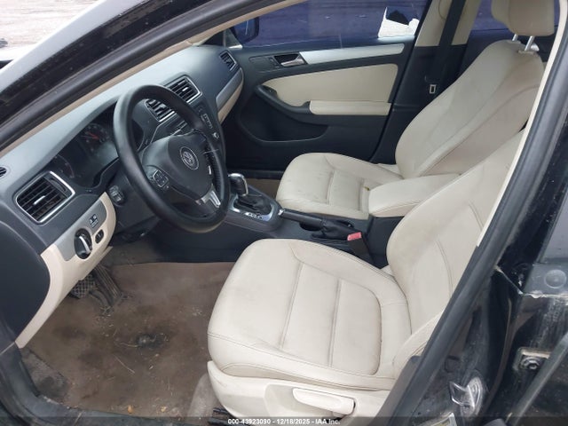 Продажа на аукционе авто 2011 Volkswagen Jetta 2.0l Tdi, vin: 3VWLL7AJ6BM101299, номер лота: 43923090