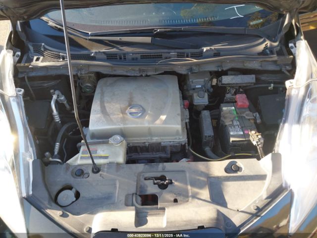 2015 NISSAN LEAF 1N4AZ0CP4FC301967 Photo 9