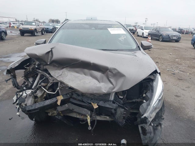 Toyota 2zr-fe 2017 5YFBURHE3HP696694 Image 13