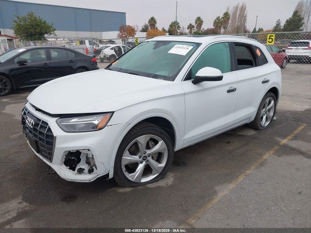 2021 AUDI Q5 WA1BAAFYXM2070537 Photo 1