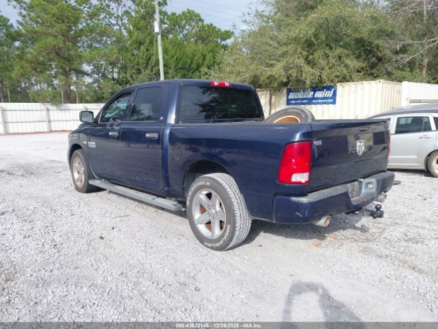 2014 RAM 1500 3C6RR6KT4EG221618 Photo 2