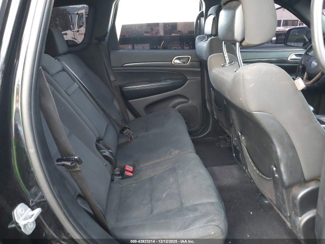 1C4RJEAG9HC634446 Jeep Grand Cherokee Laredo 4x2