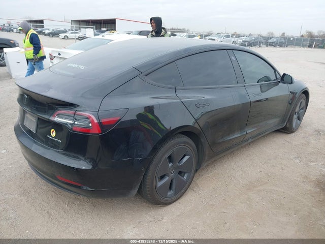 2022 TESLA MODEL 3 5YJ3E1EB0NF285595 Photo 3