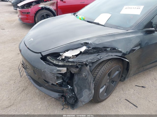2022 TESLA MODEL 3 5YJ3E1EB0NF285595 Photo 5