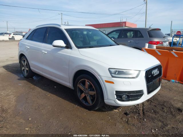 2015 AUDI Q3 WA1GFCFS7FR014256