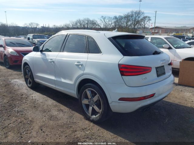 2015 AUDI Q3 WA1GFCFS7FR014256 Photo 2