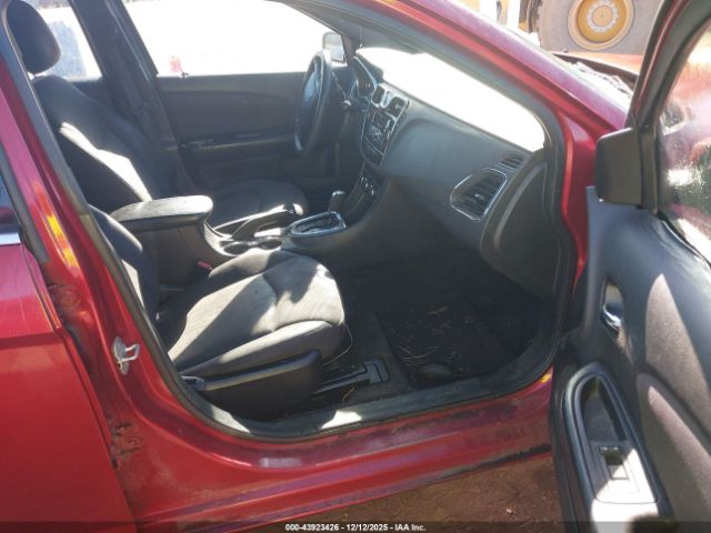 2013 CHRYSLER 200 1C3CCBABXDN640830 Photo 4