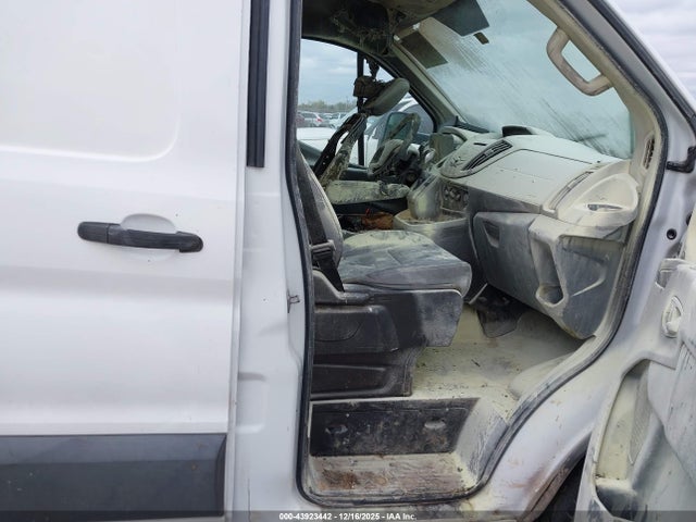 1FTNE2YG3FKA49551 Ford Transit-150