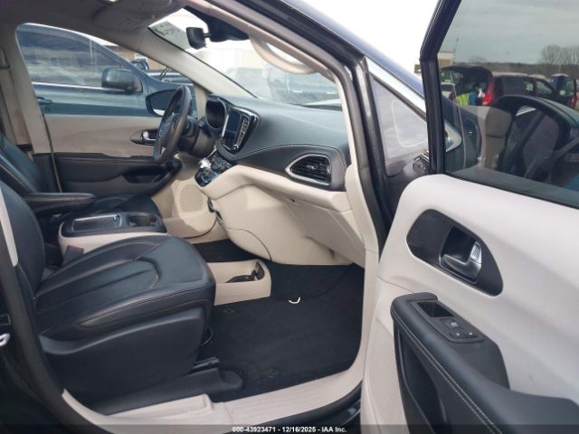 2024 CHRYSLER PACIFICA 2C4RC1BG1RR100514 Photo 4