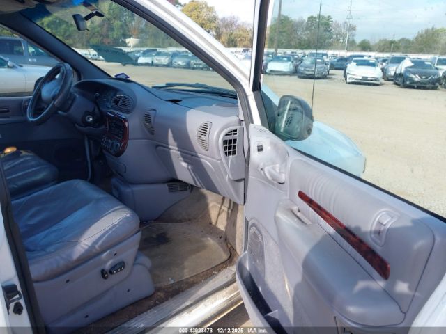 2000 CHRYSLER TOWN & COUNTRY 1C4GP54L5YB641561 Photo 4