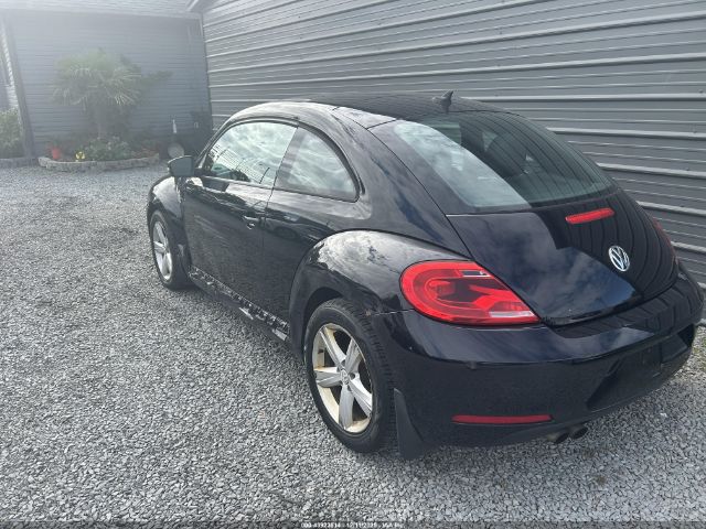 2015 VOLKSWAGEN BEETLE 3VWJ17ATXFM638584 Photo 2
