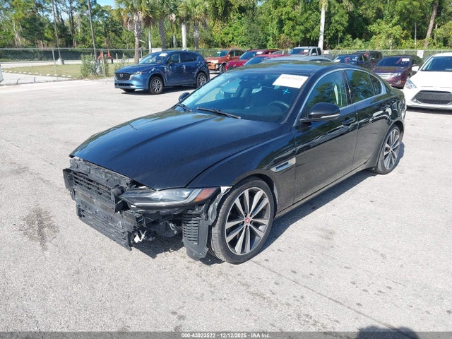 2020 JAGUAR XE SAJAE4FX6LCP56132 Photo 1