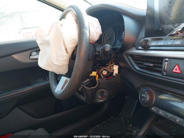 KIA Forte Lxs 2019 3KPF24AD9KE030461 Image 13