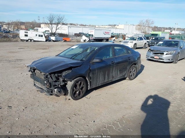 KIA Forte Lxs 2019 3KPF24AD9KE030461 Image 2