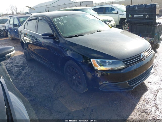 43923570 :رقم المزاد ، 3VWBP7AJ7DM225939 vin ، 2013 Volkswagen Jetta 2.5l Se مزاد بيع